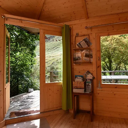 Helvellyn - The Hut - Twin Or Double Hotel Glenridding Exterior photo